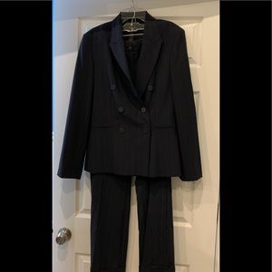 Limited womens suit size 6 pants/medium jacket